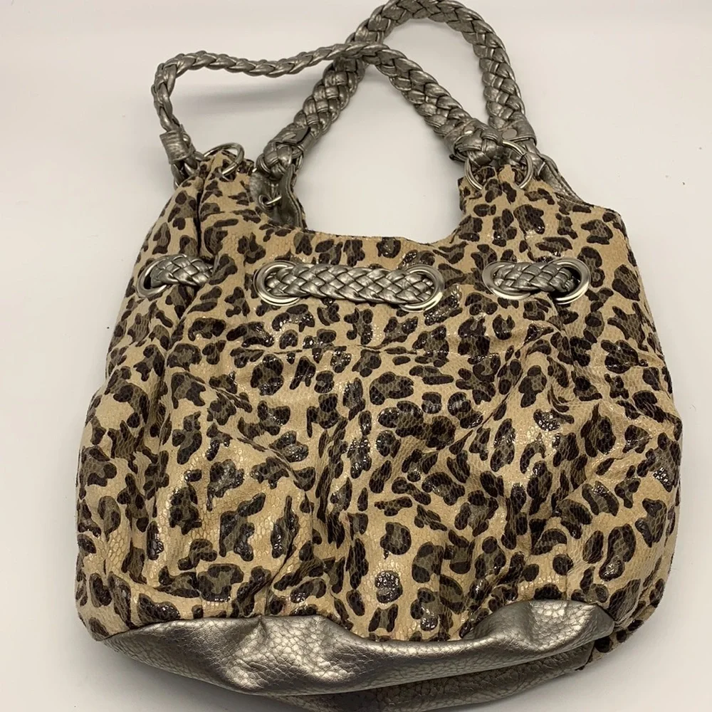 Bueno Bag with fun leopard print